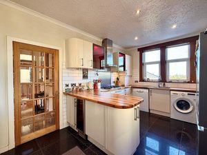 Photo 6- click for photo gallery